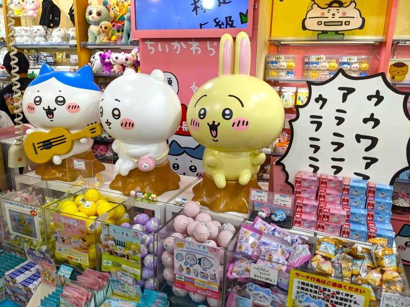 Kawaii (cute) characters are a constant in Kiddyland.  [Photo by Javier Peinado. All rights reserved.]