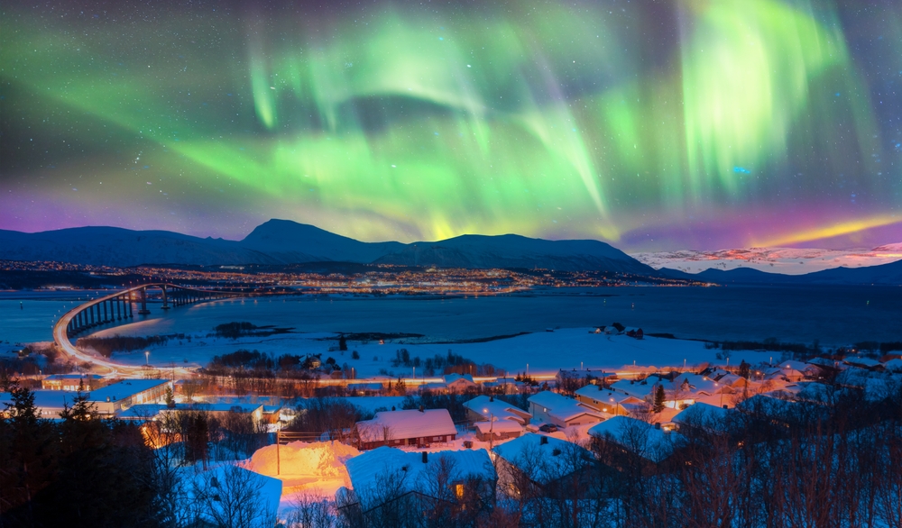 Destinations With 24 Hours Of Daylight Or Darkness Getting There